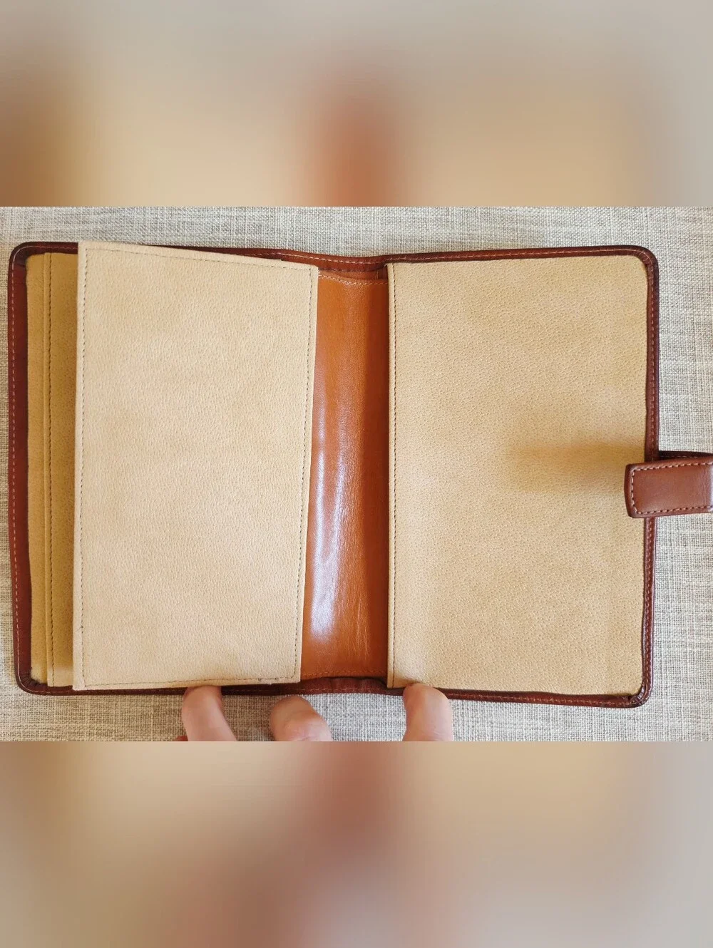 Dooney & Bourke Vintage Agenda Planner Organizer, AWL, 7.5 x 5 - Picture 10 of 11